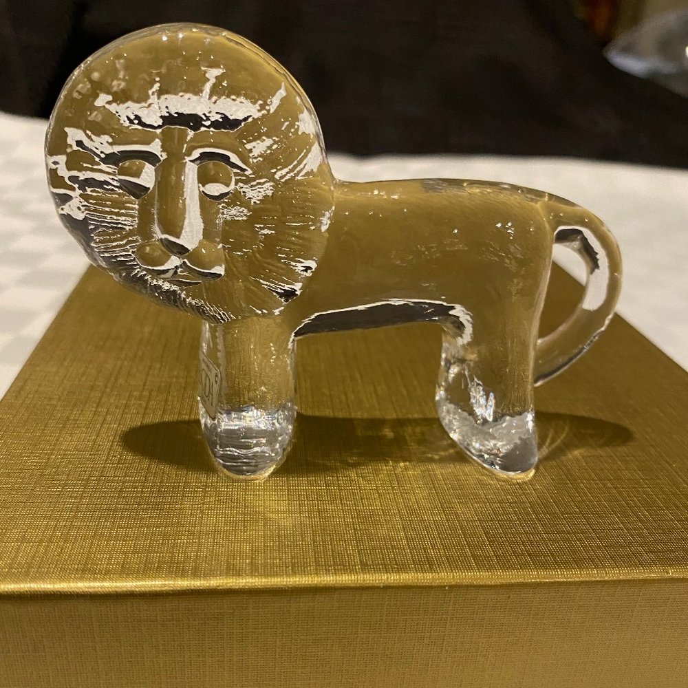 Vintage Kosta Boda Glass Lion/Paperweight